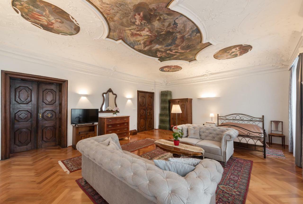 Codelli Deluxe Fresco City Centre App With Balcony Любляна Экстерьер фото